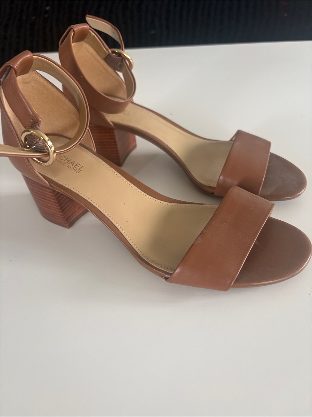Michael Kors sandals in light brown beige colour